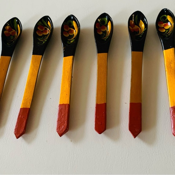 Wooden spoons - Picture 1 of 6